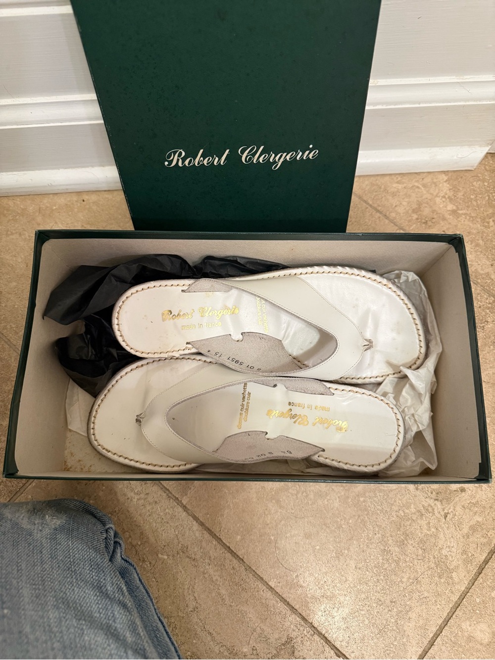 Robert Clergerie Blanc White Leather Arriba Thong Sandals Size 6.5 (Fits 7) Saks